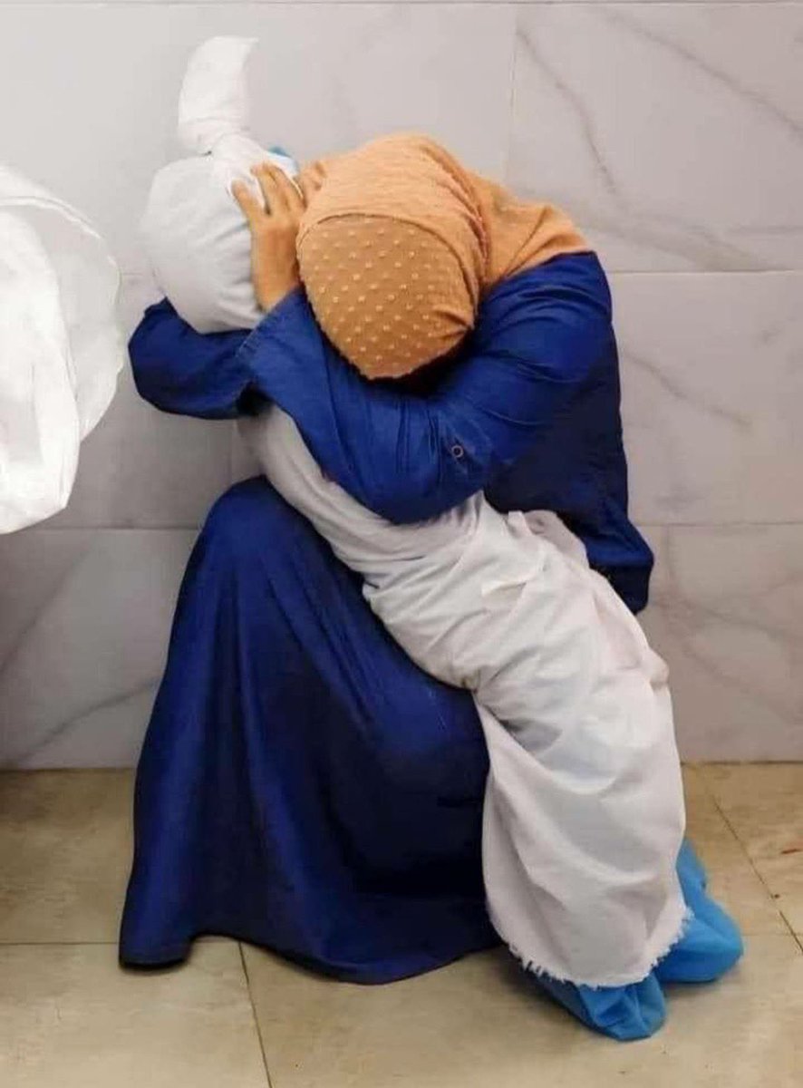 Masum kanıyla beslenen vampirler!
*
#IsraelTerorrist #IsraeliNewNazism #israilterördevletidir 
#PalestineGenocide