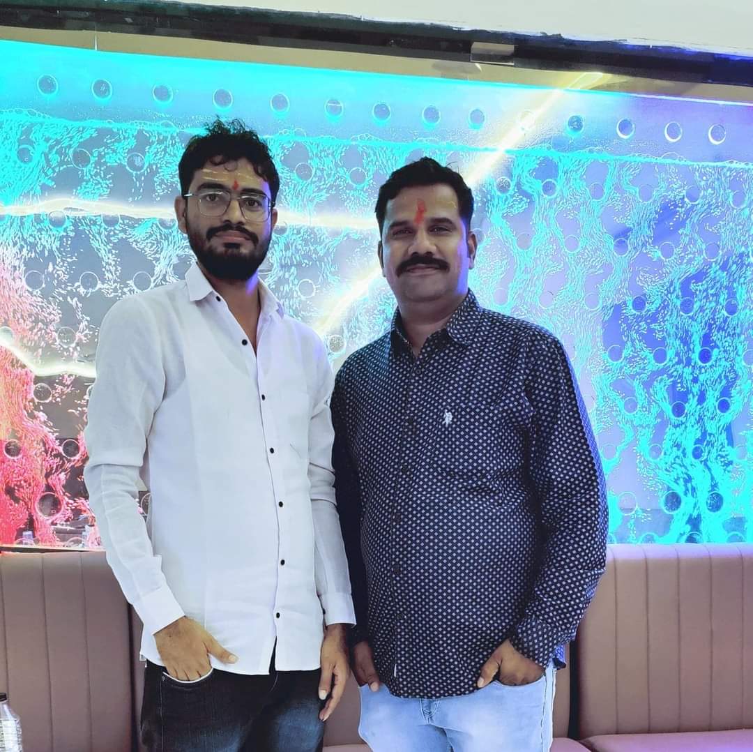 BJYMinjalore's tweet image. @bjyminjalore के जिला मंत्री एवं मेरे अनुज विकास जी सोलंकी भीनमाल को जन्म दिवस की बहुत बहुत बधाई।
आपकी कर्तव्यनिष्ठा एवं संगठन के प्रति सेवा भाव युवा मोर्चा के लिए सदैव हितैषी रहा है।
आपके उज्ज्वल राजनितिक भविष्य की शुभकामनाएं।।
@VikasSolankiBJP
#gssjalore #myuvainjalore