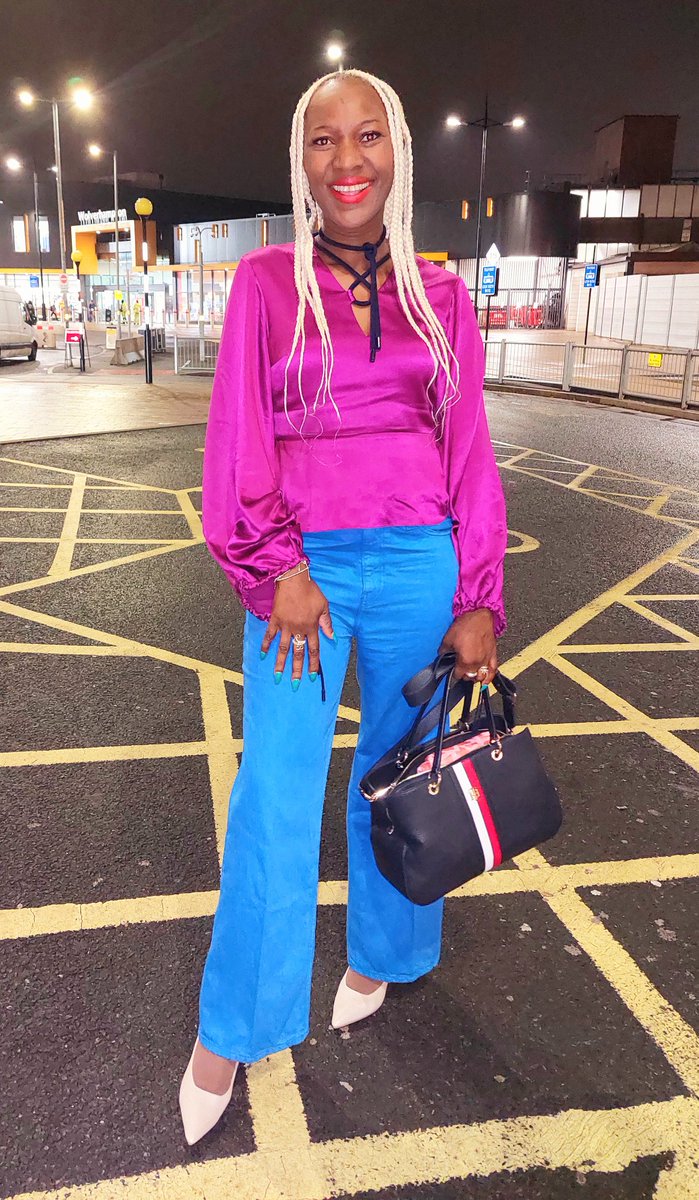 CeliaHibbert's tweet image. A little Bonjour to you all - Firstly, so ya'll can have a nice day. Secondly, so ya'll can have me in your prayers all day 🙏 
#london #bonjour #worktraining  #thursdaymorning #Wolverhampton #Penn #travelling