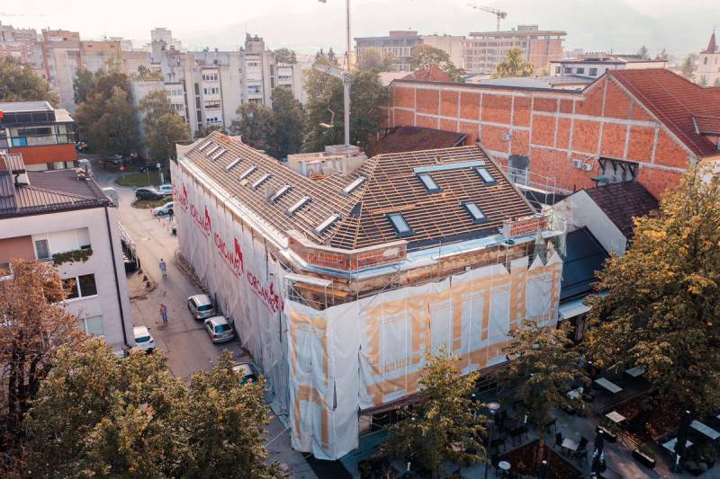 mladibl's tweet image. Banjaluka dobija prvi centar koji će moći parirati Banskom dvoru

mladibl.com/?p=34891

#mladibl #vijesti #kuca #milanovica #centar #kultura