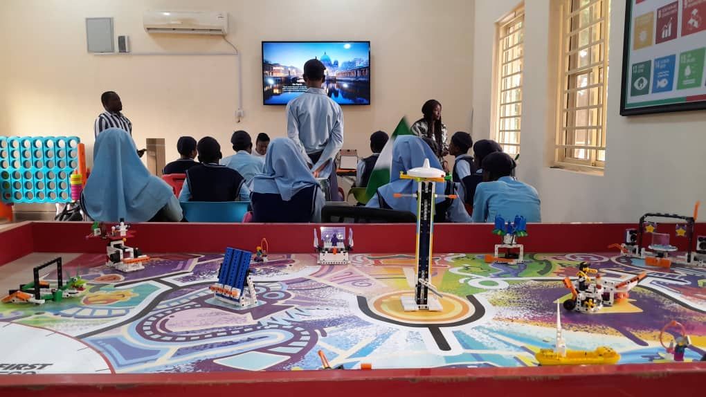 coderina's tweet image. The secret is out
Our Mantra is to infuse fun, creativity with learning.
We serve them well balanced
Our Abuja squad made lasting memories on the students and teachers
#coderinaib
@sap4good @dowNewsroom @NigEducation @FIRSTLEGOLeague @Ford @firstweets @LEGOFoundation
#steam