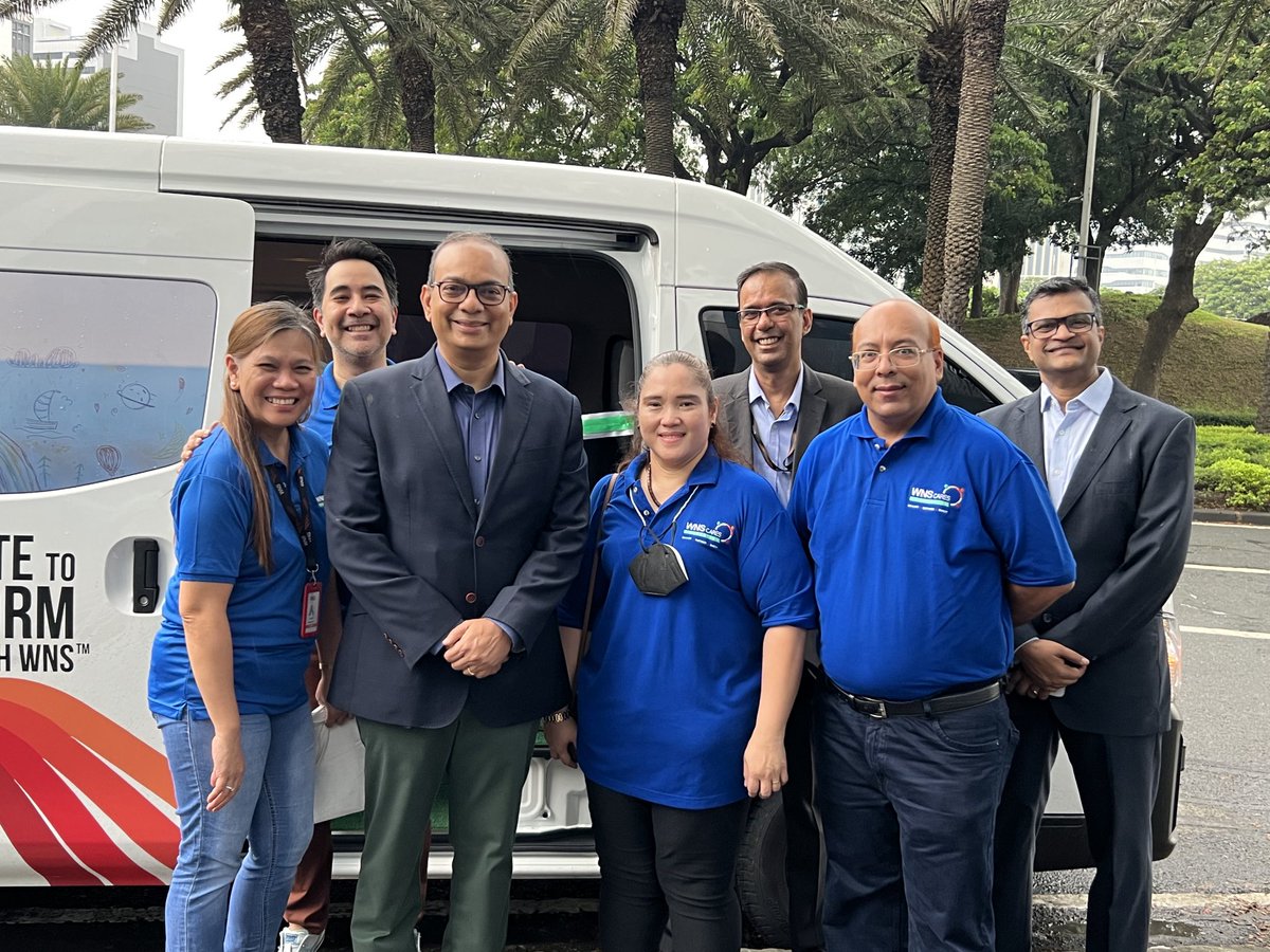 keshav_murugesh's tweet image. We inaugurated the @WnsWcf Mobile Library in Manila, a project that is close to my heart. This endeavor will accelerate our mission to inspire &amp;amp; educate the next generation and ensure no one is left behind in the path of learning.⁦@wnsholdings⁩ ⁦⁦@shaminimurugesh⁩