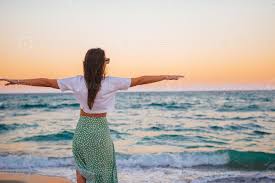 Shakespear90929's tweet photo. Buenas!! Estaba pensando en la sociedad en la que vivimos hoy. Me gustaría daros un consejito, ya que veo a todo el mundo preocupado constantemente.
No os agobiéis, todo pasa por algo, lo que hoy os preocupa, mañana no será importante en vuestro día.
¡Disfrutar cada instante! https://t.co/tL8AqWzirv
