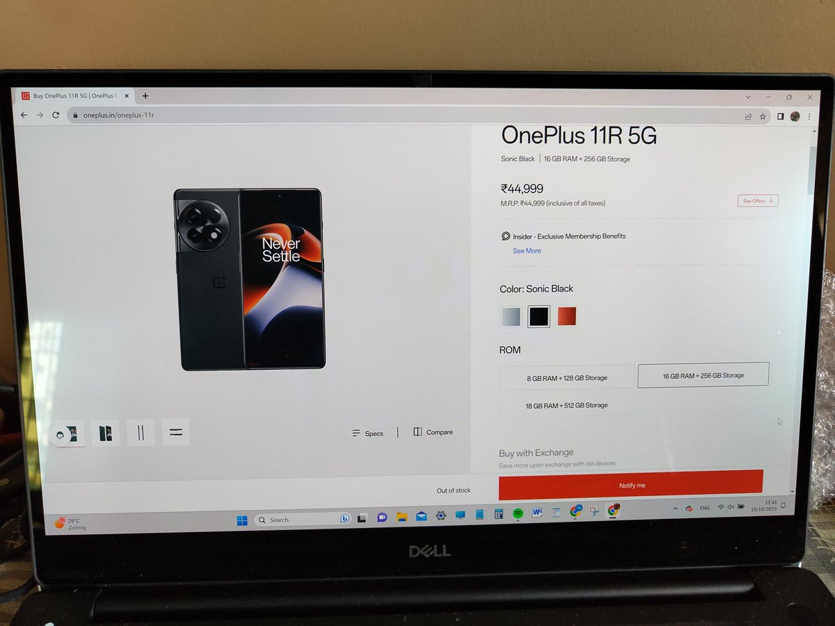 ItsMePaulGeorge's tweet photo. @onepluscareIN @OnePlus_IN @OnePlus_Support @PeteLau Waiting waiting waiting with voucher (replacement for green line)...long time without a phone...#OnePlusRocks https://t.co/b51pBItCOI