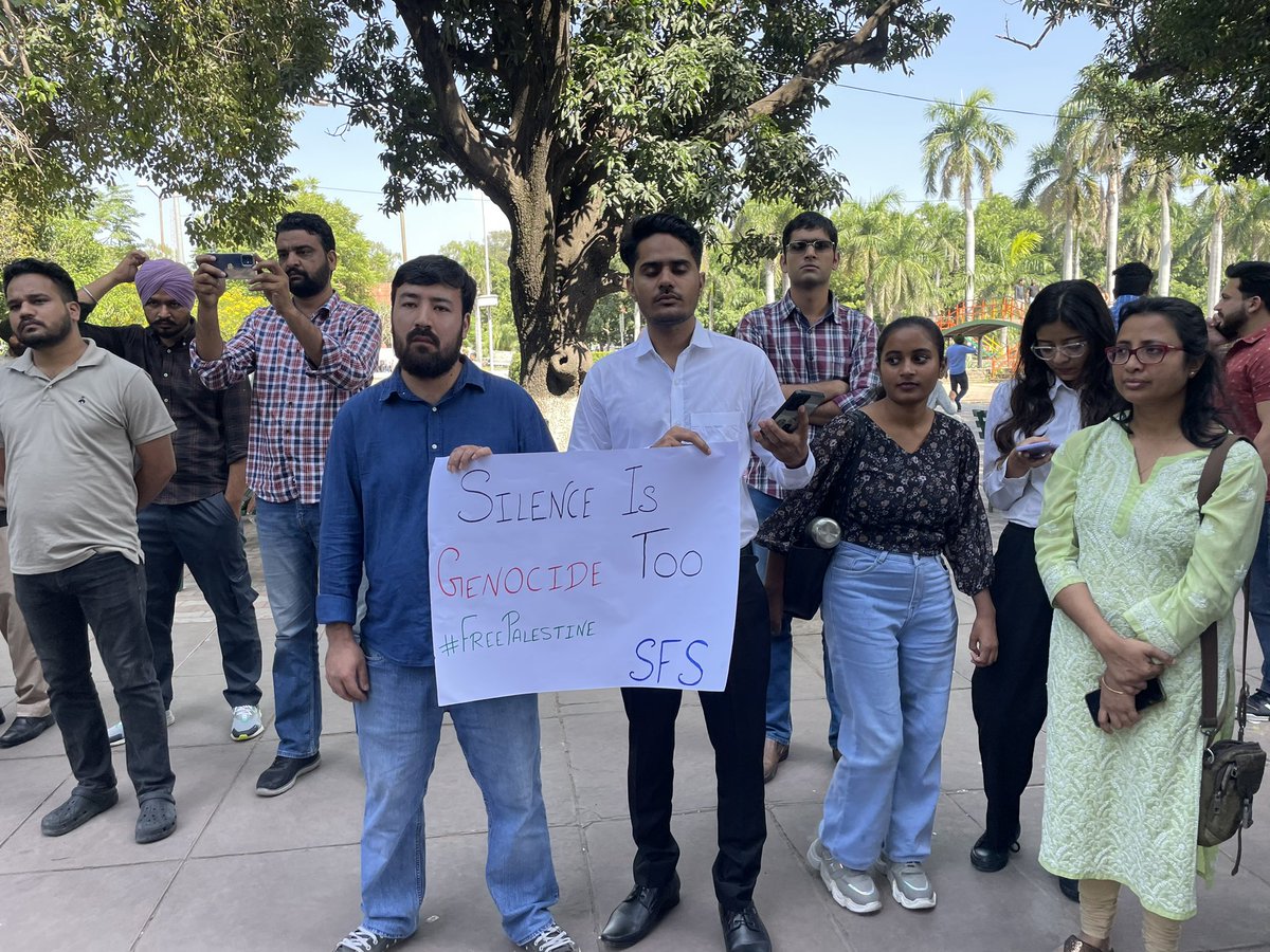 PunYaab's tweet photo. Students associated with SFS organised  a protest in  Panjab University supporting  Palestinians and against opposing  Israeli oppression and occupation. https://t.co/HHakLNRlVp