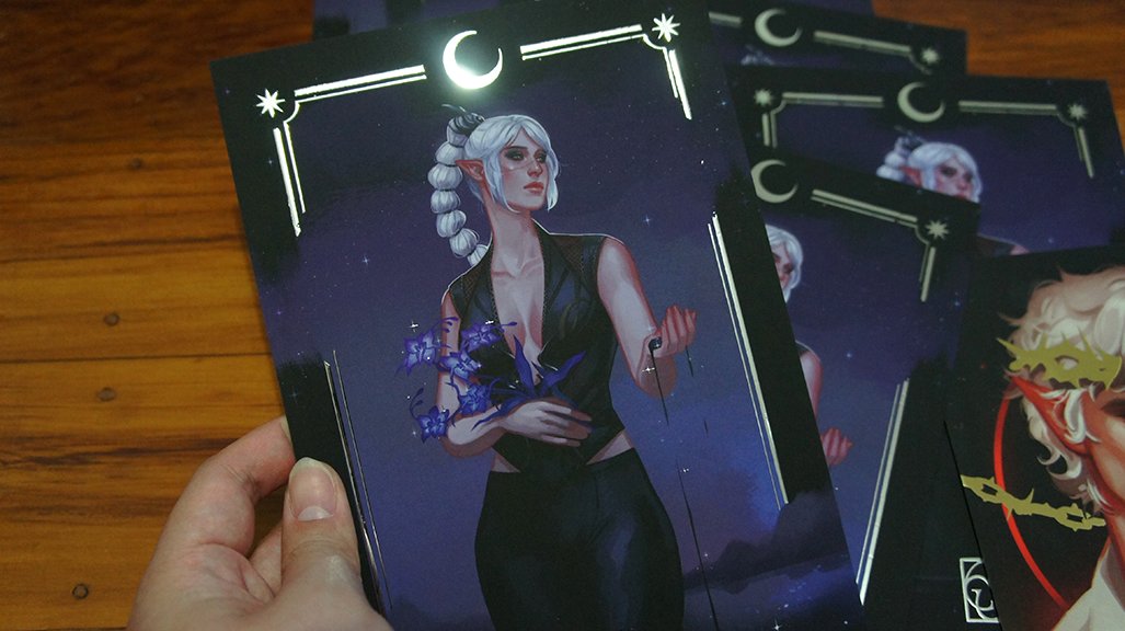 Ouroridae's tweet photo. Pics of the foiled postcards that arrived recently!! I'll have the Astarion ones available on my store later this month
#bg3 #baldursgate3 https://t.co/VLvrfGob2h