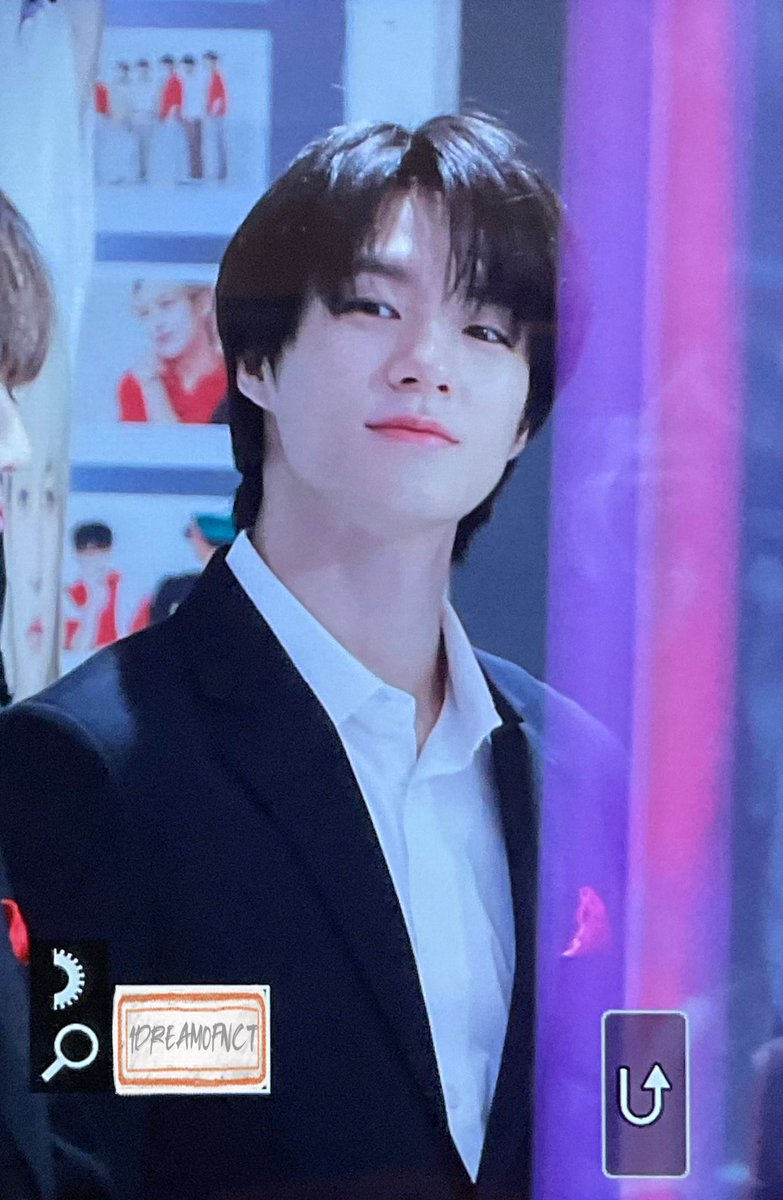 1DREAMOFNCT's tweet photo. 2023.10.19 롯데면세점 리본 커팅식

#엔시티드림 #제노
#NCTDREAM #JENO https://t.co/SLWT6t3c2w
