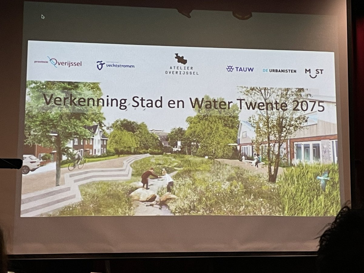 Is bij bijeenkomst voor ambtenaren &amp; bestuurders “Verkenning Stad en Water 2075”.  Nadenken en inspiratie ophalen voor toekomstvisie hoe om te gaan met #droogte #wateroverlast #hittestress #klimaatadaptatie