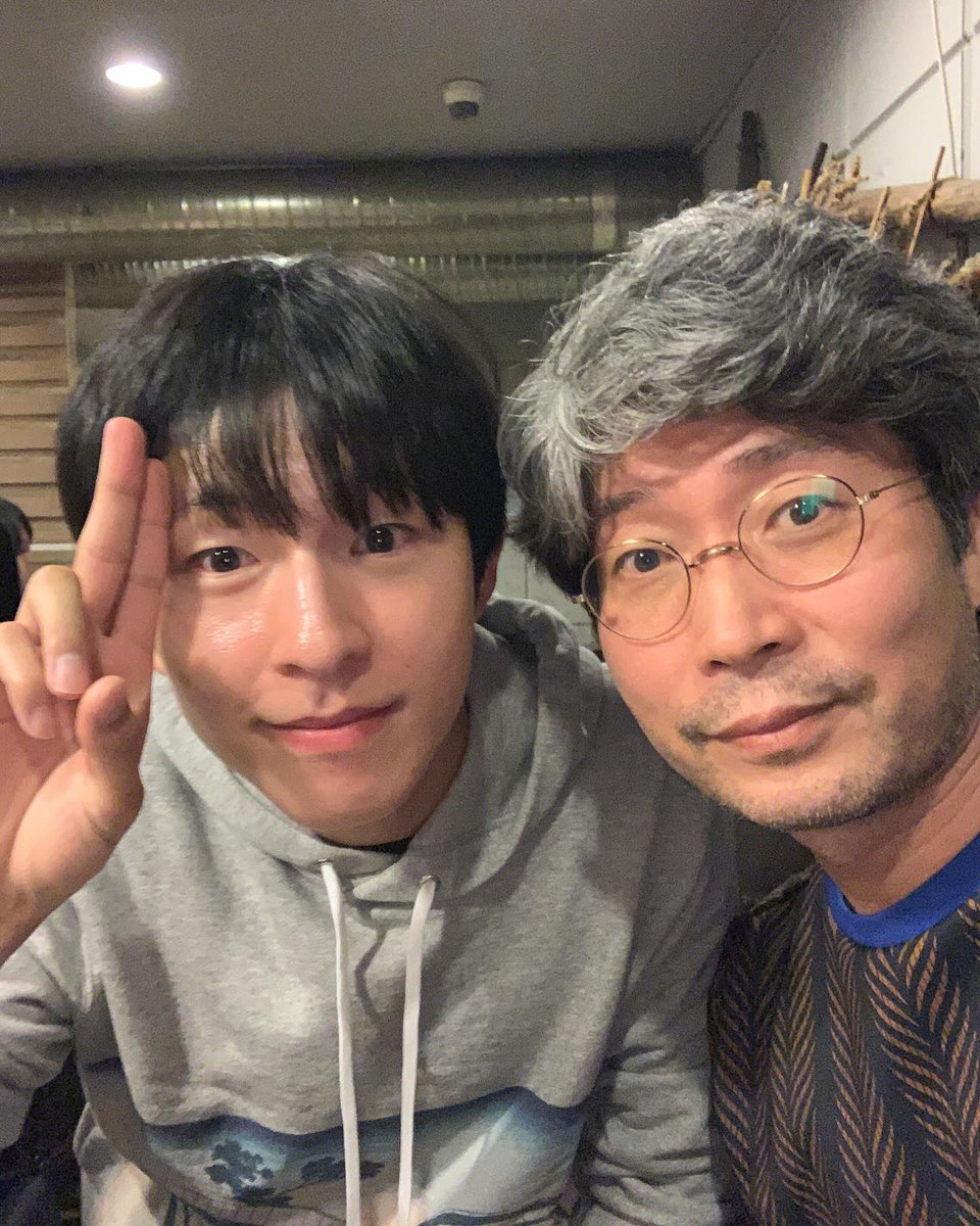 FeoLo91's tweet photo. 이걸 지금에서야 보는 삶 필요없다 다 때려칠란다 https://t.co/Ep9C9MGBkj