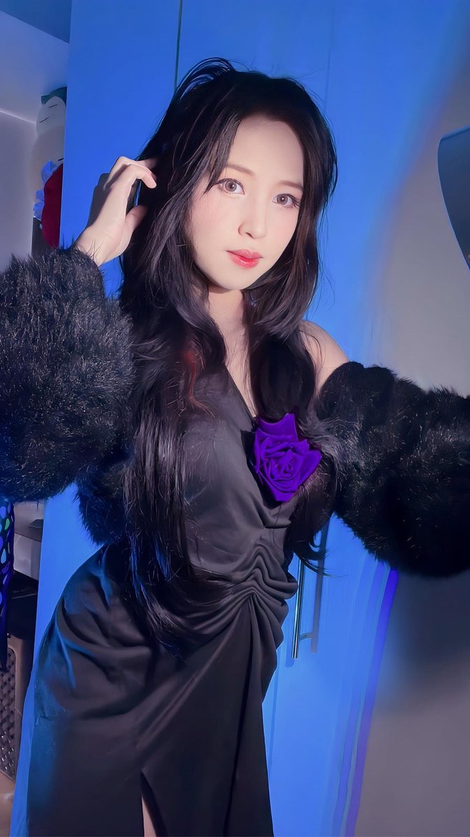 EriMayuu's tweet photo. Did a moonlight sunrise mina protrayal/cosplay!
Any onces here?
#TWICE #kpop #once #moonlightsunrise #minaring #minamyoui #mina #cosplay https://t.co/xerY8spT61