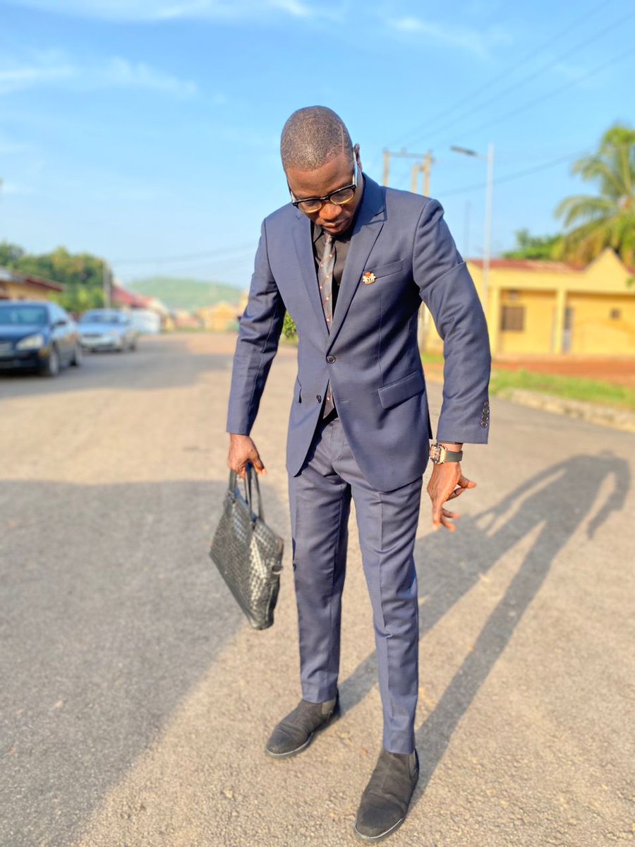 iam_venzan's tweet photo. Just a Fine Man 
Being Helped by God
#AbujaXCommunity 
📸 @bboyartX https://t.co/4SGq1qHbIr