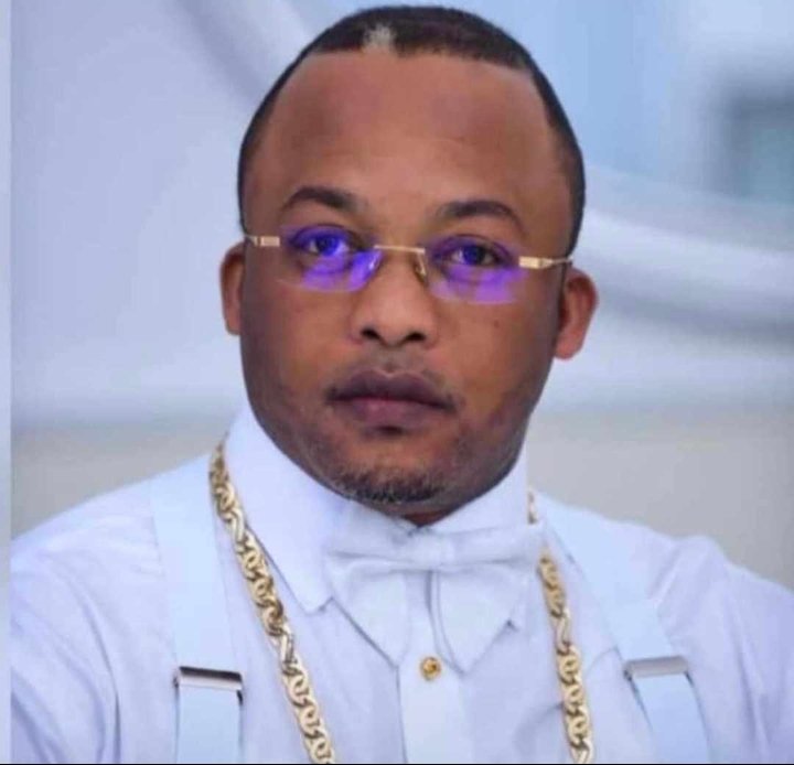 ChristopheMasa5's tweet photo. À ce jour si spécial marquant votre naissance dady Évêque Général #DODOKAMBA ,je vous souhaite JOYEUX ANNIVERSAIRE que l'Éternel vous accorde une bne santé, réussite, bénédiction...ds ce k vs entreprendrez ! @TopCongo @PatrickLokala_ @petertiani007 @7sur7_cd https://t.co/sSI5OyfZEY