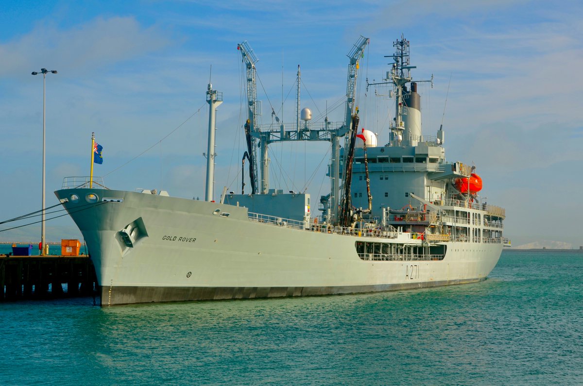 OTD 9 years ago #RoyalFleetAuxiliary GOLD ROVER looking smart as a tack prior to sailing on her final APT(S) deployment 🇫🇰 #GOLDROVERover #LifeBeginsAt40