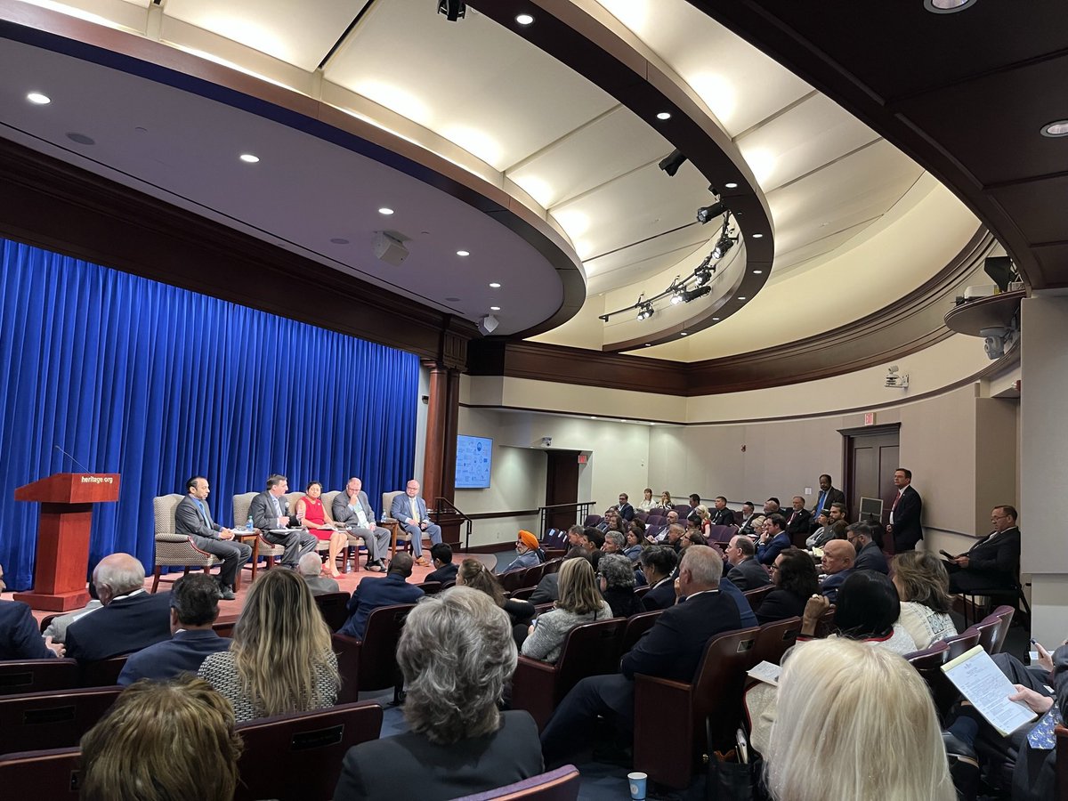 TheNCRF's tweet photo. Yes indeed @mayanoronha @1stLiberty

 “We must hold the government accountable to the First Amendment to the #Constitution and all religious liberty laws.”

#ReligiousFreedomInAmerica #NCRF #FirstLiberty #RuleOfLaw https://t.co/4Ju4gXJ82R