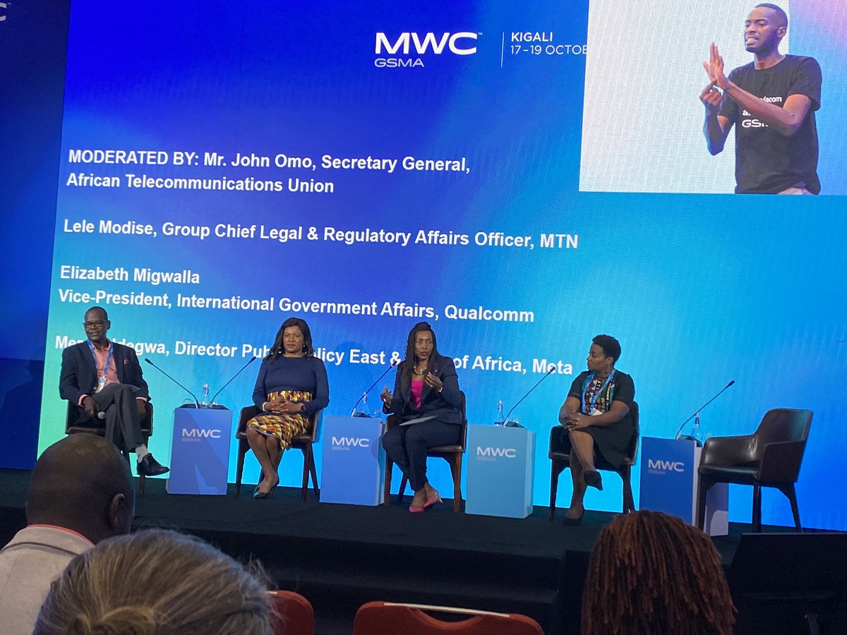 🚀 Day 2 at #MWC23: Gaining invaluable insights from esteemed panelists about diversity and inclusion. Every word broadens our perspective in the tech landscape. Thank you for the wisdom! 🌐 #DiversityMatters #InclusionInTech