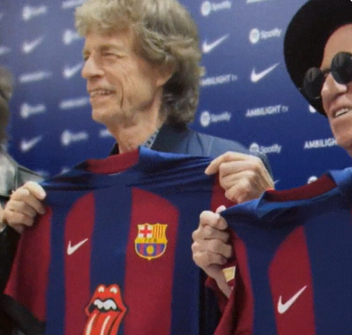sport's tweet photo. ÚLTIMA HORA 🚨

‼️ El FC Barcelona anuncia que lucirá el logo de los Rolling Stones en el próximo clásico https://t.co/k7OjsjYKz8