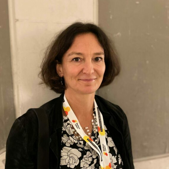 Im Nachgang zur Veranstaltung „Wohnungsunternehmen als  Bildungsakteure“ am 9.10. haben wir mit Dr. Anne Schmedding von der Stiftung „Berliner Leben“ gesprochen. Ihr Projekt „Stadtraum!Plus“ ist eines der Fallbeispiele. Das Interview findet man hier: 

welt-stadt-quartier.de/2023/10/19/die…