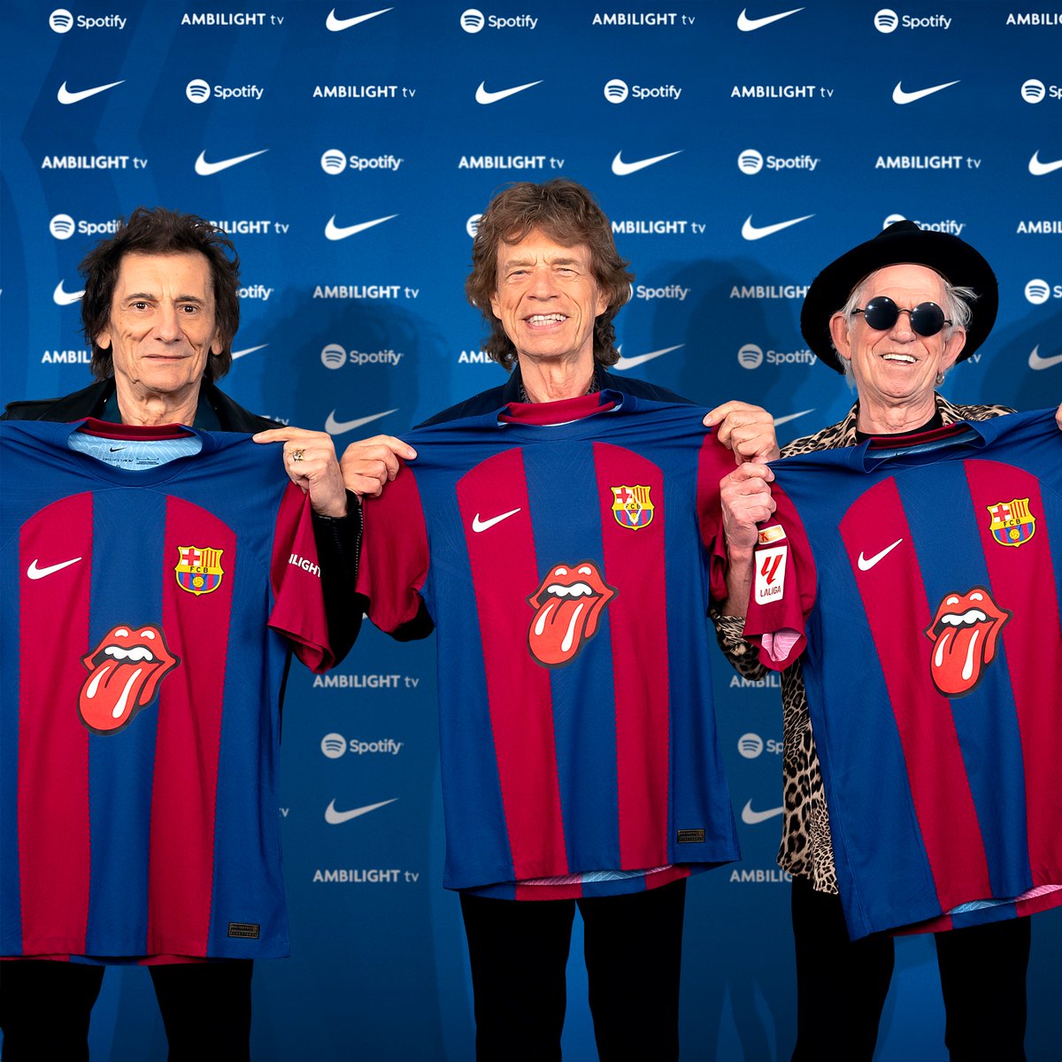 FCBarcelona's tweet photo. Paint it, Blaugrana 👅💙❤️

FC Barcelona 🤝 @rollingstones 🤝 @spotify https://t.co/xlfah2CkHq