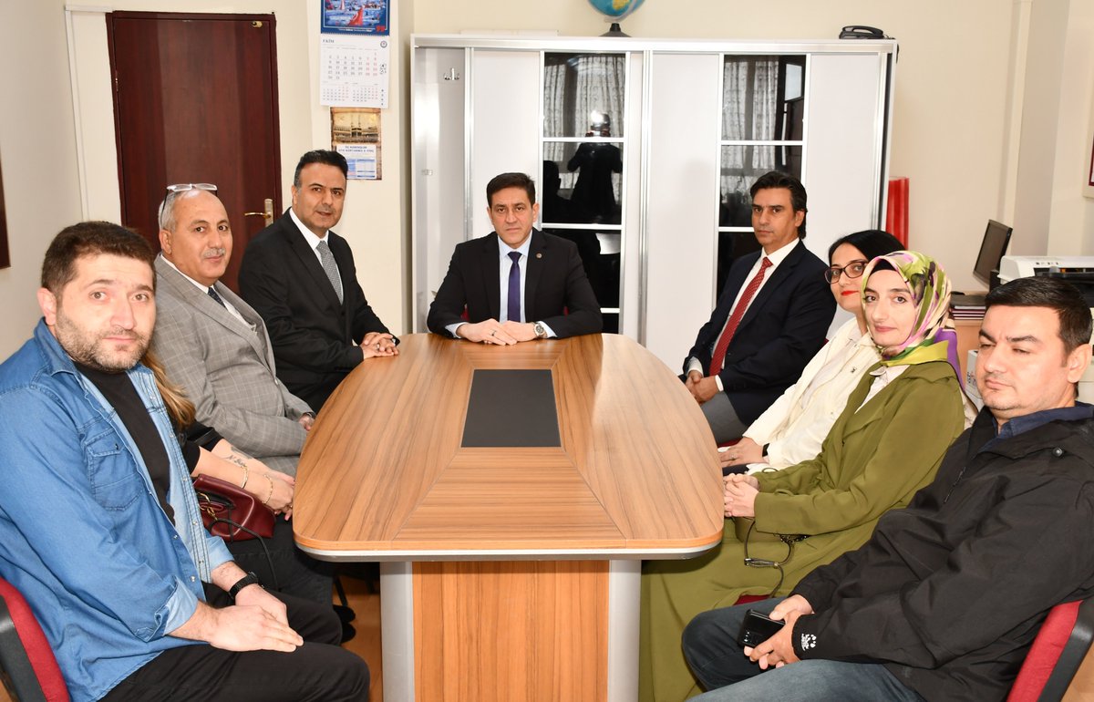 kirikkalemem's tweet photo. 🇹🇷🇹🇷🇹🇷Öğretmenler Odası Buluşmaları kapsamında Millî Eğitim Müdürü Rıza Aydın, 15 Temmuz Şehitleri Kız Anadolu İmam Hatip Lisesi ile Yaylacık Şehit Oğuz Sünbül İmam Hatip Ortaokulunda öğretmenlerle bir araya geldi. Aydın, okul müdürleri ve öğretmenlerle bir süre görüşme yaptı. https://t.co/N2mK8ubm4S