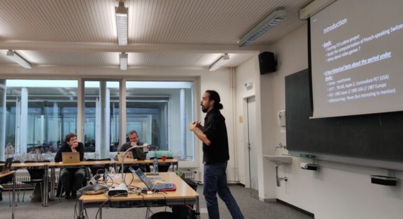 On Monday, @pyhurel  and Yannick Rochat were guest lecturers in the course of their #CHLudens colleagues at @unibern.

They presented their research and Sophie Bémelmans on the 'Computer' fair and on the  Smaky and its games. @GameLabUNILEPFL