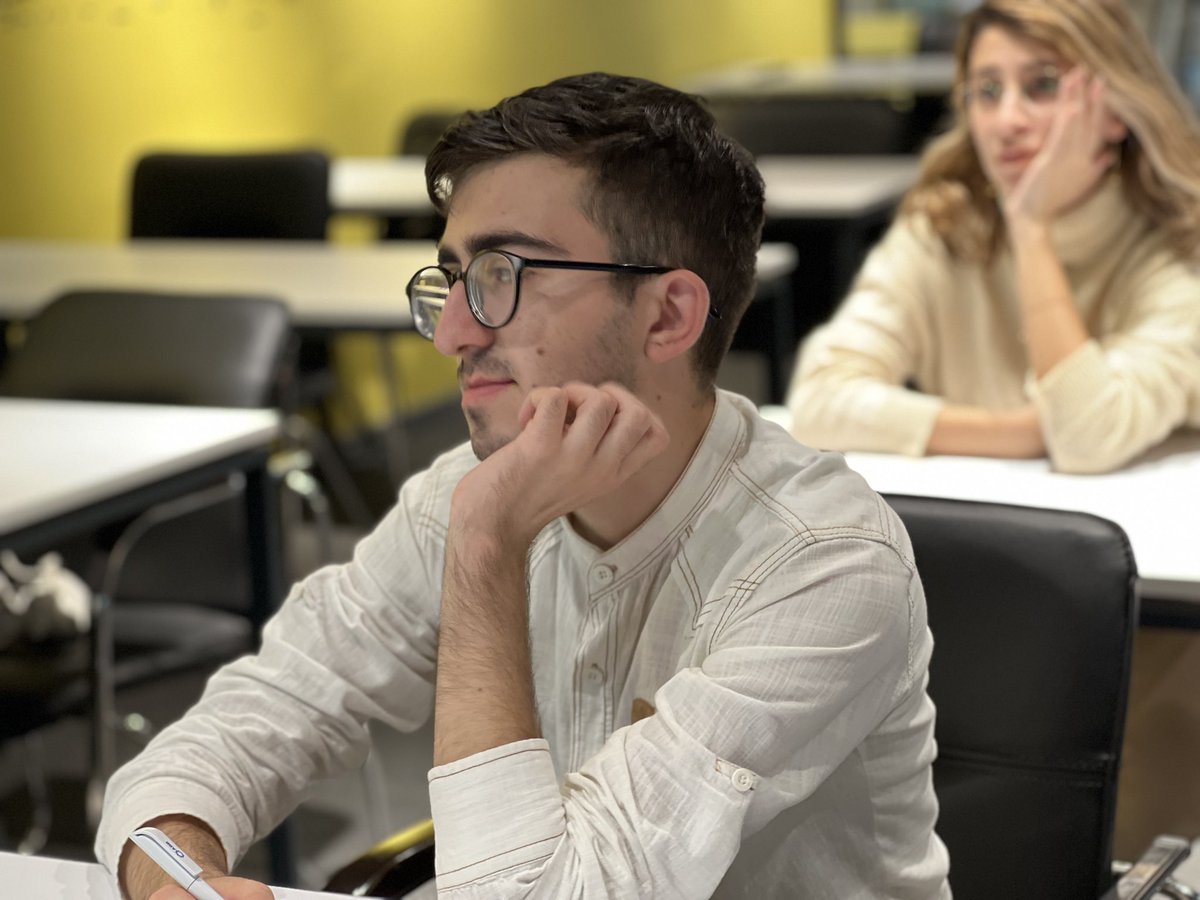 MigvolunteerAze's tweet photo. “Miqrasiya Könüllüsü” İctimai Birliyinin təşkilatçılığı və ”Coders Azerbaijan” Proqramlaşdırma Mərkəzinin təşkilati dəstəyilə “SMM Class” layihəsinin növbəti təlimi Elçin Poyliyev tərəfindən həyata keçirilib! 🤩 

#MiqrasiyaKönüllüsü #SənFərqlisən #MKİB #SMMClass #SMM #PR https://t.co/ISss7l9TTS