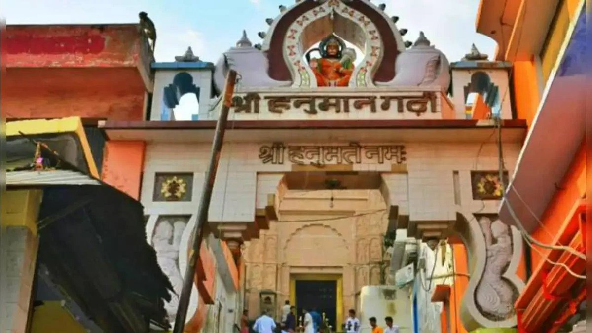 A 44-year-old priest was found murdered at #Ayodhya’s #HanumangarhiTemple with his throat slit in a room in the high-security zone of #RamJanmbhoomi  premises on Thursday.

The deceased has been identified as #RamSahreyDas. Police have claimed this to be the handiwork of an