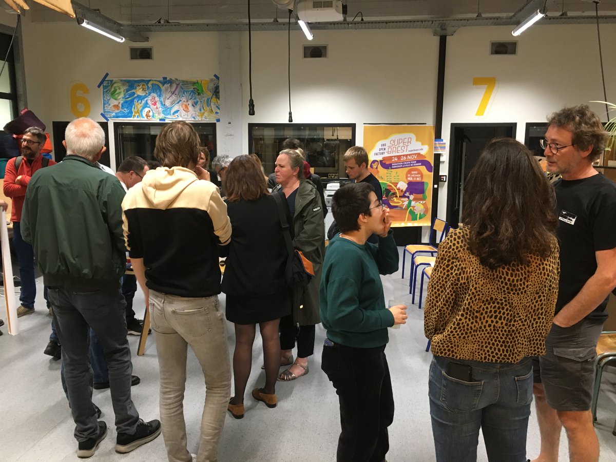 Me. 11 octobre, c'était la soirée de lancement de #SuperBrest à l'@UBO_OpenFactory avec @ptitsdebsGO : 25 personnes participaient et déjà 3 propositions de projet !
Inventez la ville de demain
Toutes les infos sur superbrest.info #Brest #hackathon #Fabcity #scienceHackDay