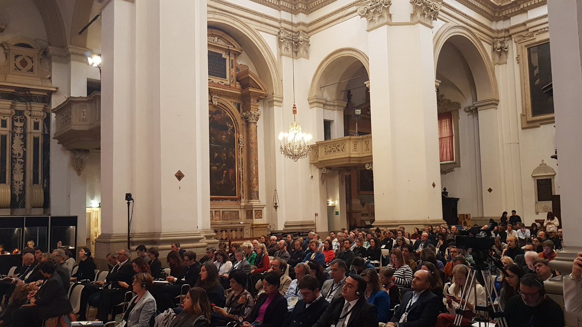 Great turnout at the #GraftingCities plenary! We are excited to be part of it, here in <a href="/cittadimodena/">Comune di Modena</a> with <a href="/aessenergy/">Agenzia per l'Energia e lo Sviluppo Sostenibile</a> and <a href="/energycities/">Energy Cities</a>! #LocalAction