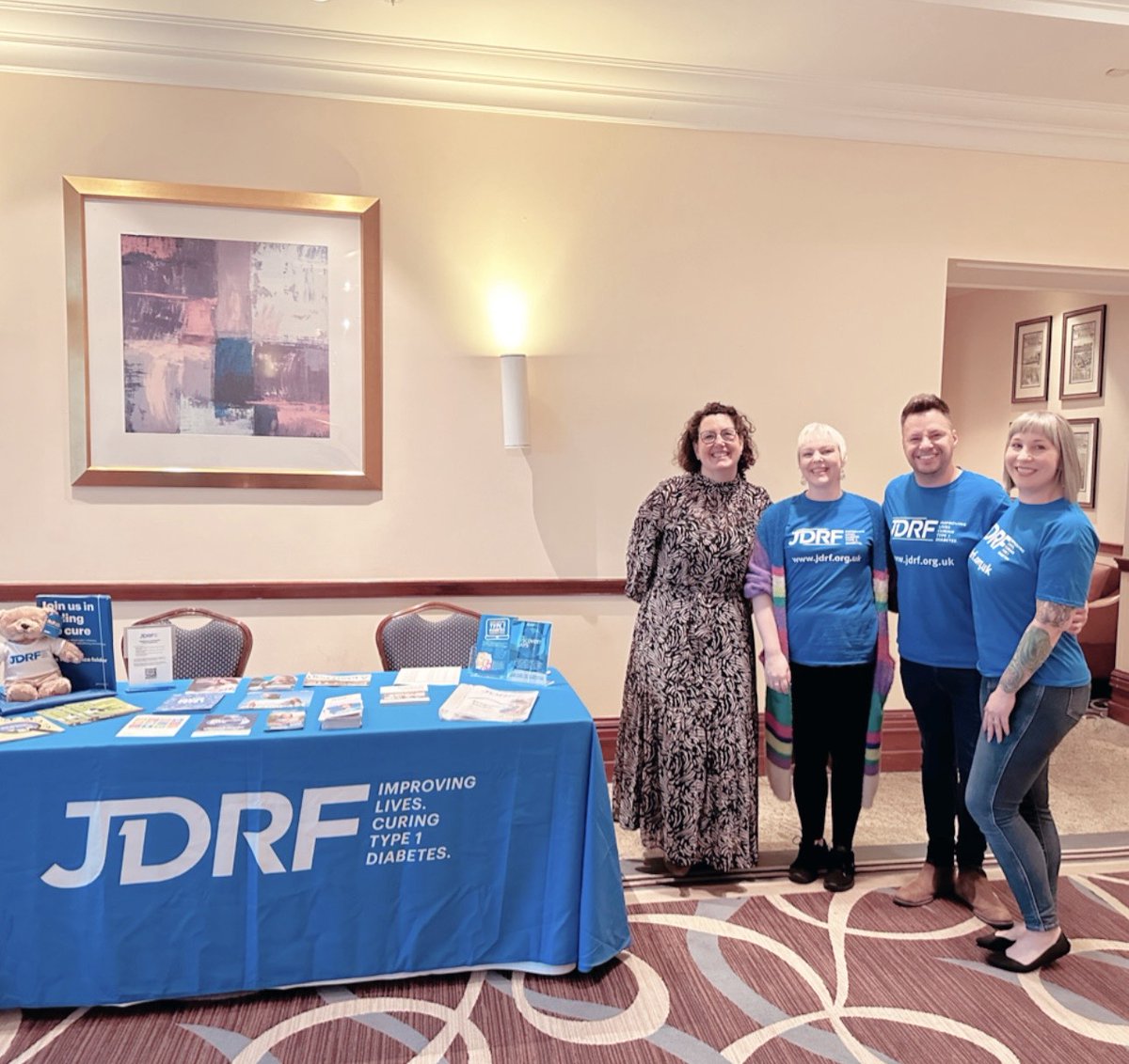We’re delighted to be at the National T1 Diabetes and Eating Disorders Conference today with conference lead, Dr <a href="/helenpartridge1/">helen partridge</a> 💙 

<a href="/danfarrow9/">Dan Farrow</a> @irwin_edelle <a href="/OddSwanStudio/">Brie Barrios</a> <a href="/UHD_NHS/">University Hospitals Dorset NHS Foundation Trust</a> 
  
#GBDoc #T1DE #T1DEConference #Type1Diabetes