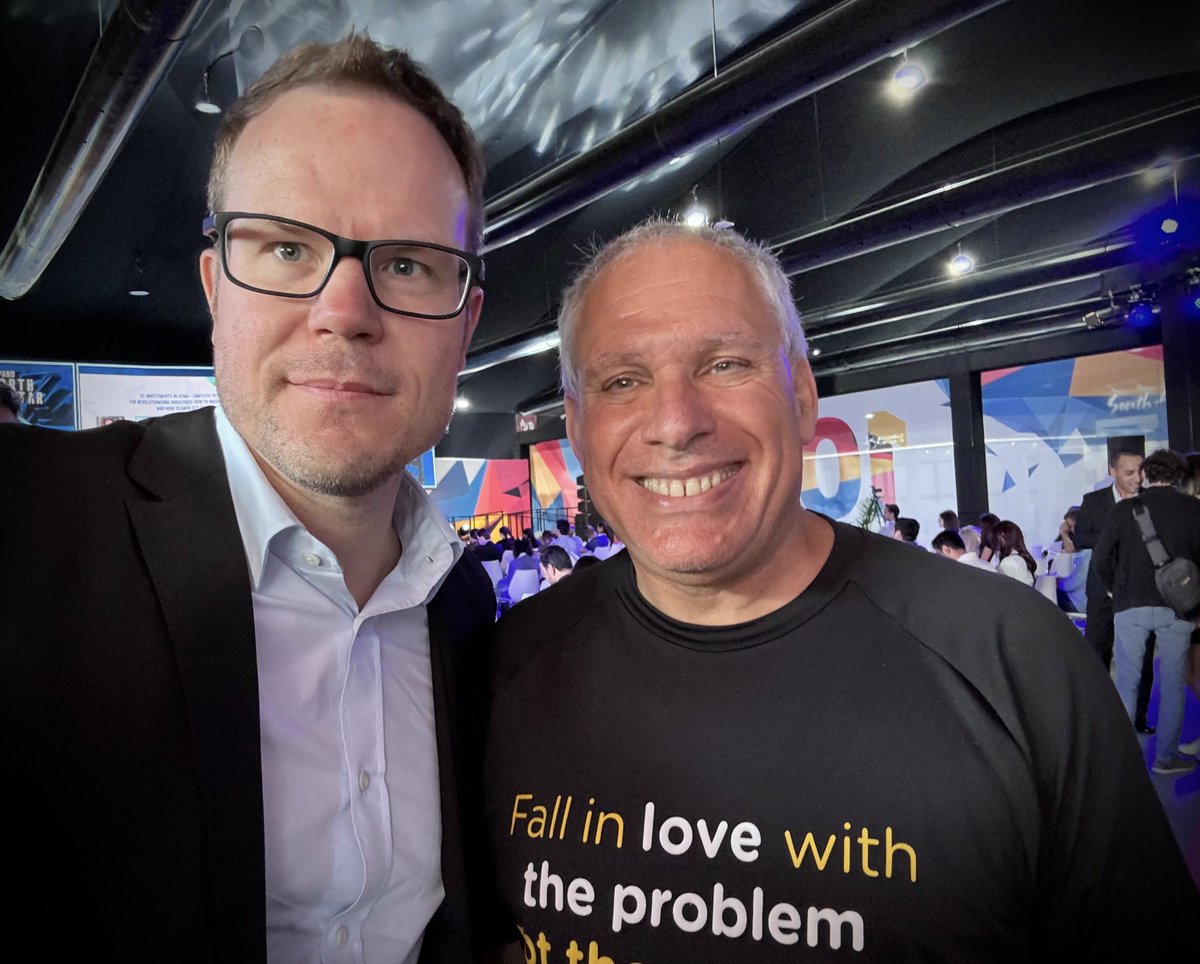 Tom Kiehn tweet media