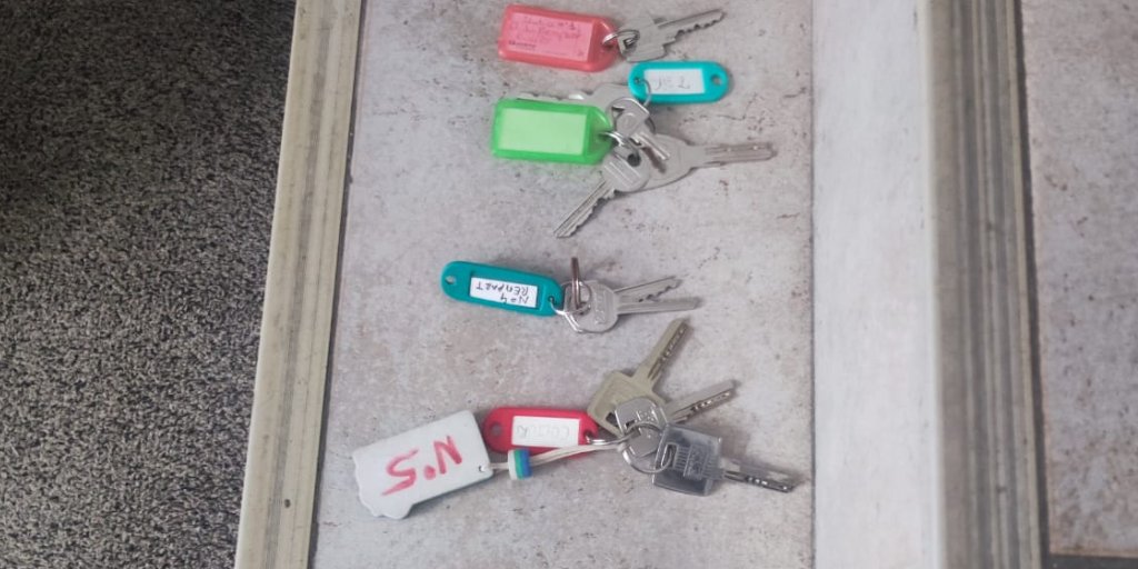 AtoaToken's tweet photo. ⚠️Le financement de notre 1er immeuble tokenisé est toujours en cours !⚠️

Vous avez encore quelques semaines.⌛️

🟣Surface : 160 m2 logements + 50 m2 garages
🟣Typologie : 4 T2 et 1 studio avec terrasse
🟣Rendement et loyer mensuel : 5,8%
🟣Garantie Fiducie https://t.co/eueigdKN3t
