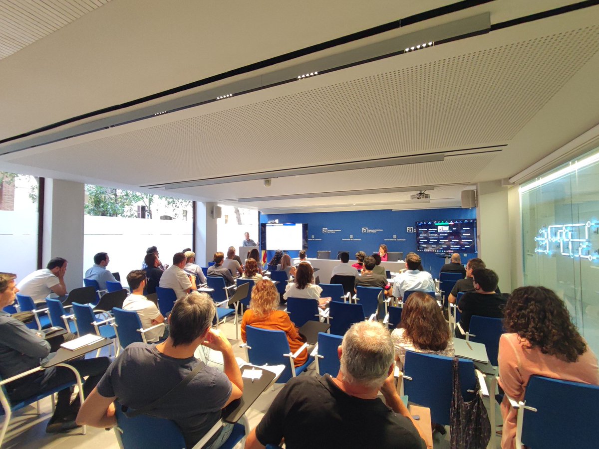 mjchesa's tweet photo. Participem avui en la Jornada d'esgotament de les aigües subterrànies per obres @aigua_cat @sostAMB @BCN_Ecologia @IDAEA_CSIC #BCASA @COLGEOCAT @COAMBcat @caminscat https://t.co/g1uplc02NE https://t.co/WLwuE1bGvp