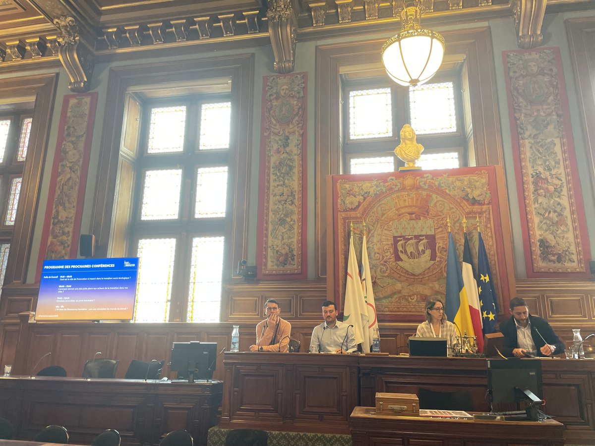 Ça se passe au #ParisInnovation2023 🚀
💬 Comment donner une plus juste place aux acteurs de la transition dans nos villes ?
Aux côtés de #Bellevilles, #Essentiel_ et <a href="/__Apur__/">Apur - Atelier parisien d'urbanisme</a>, Julien Peyrache, co-dirigeant de Caracol, présente notre modèle de colocations mixtes et engagées 🏠