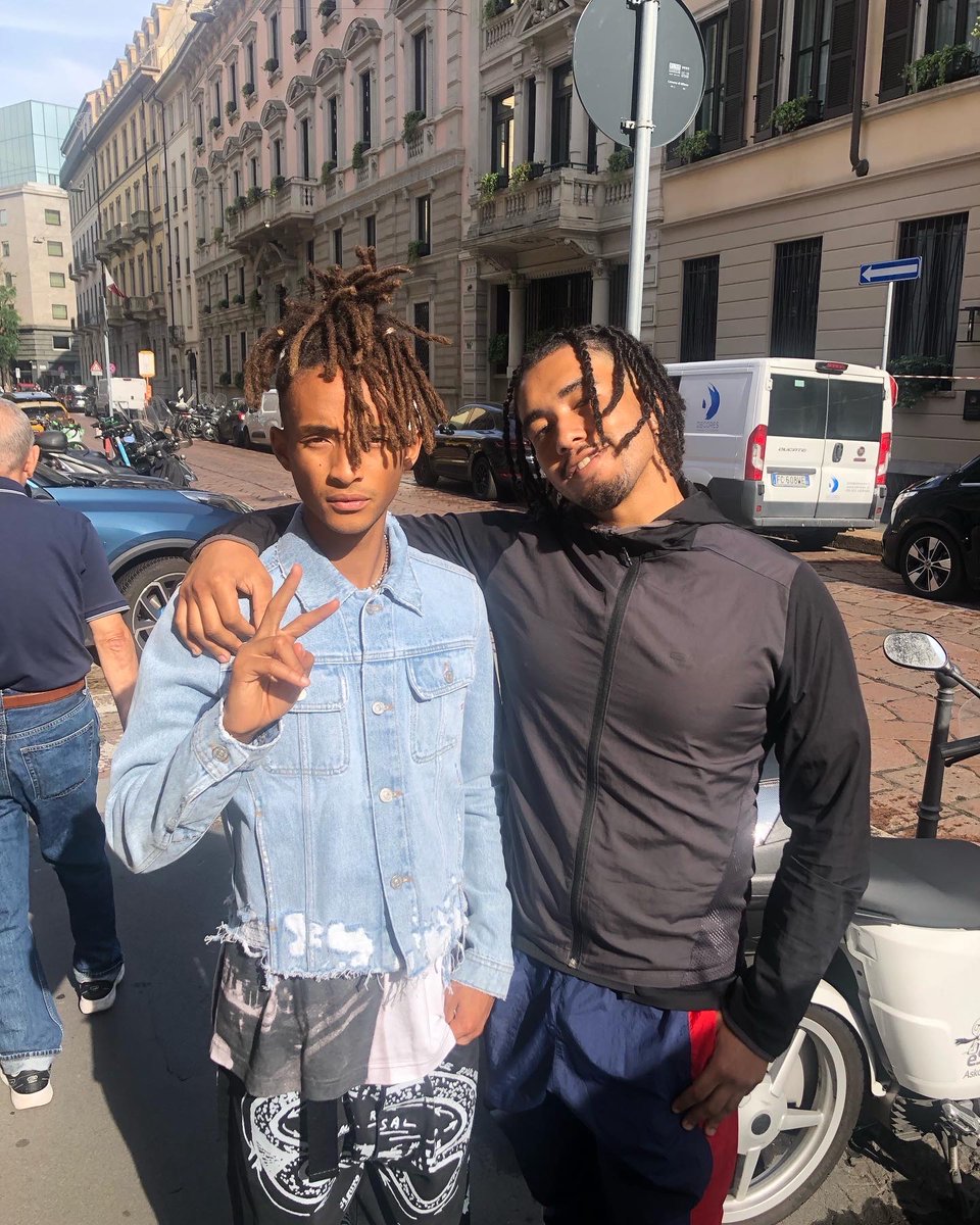 samxv999's tweet photo. Nenhuma página de rap falou de mim com o Jaden e eu peguei até o o número do mano lá na Itália https://t.co/2b7Uh99rKe