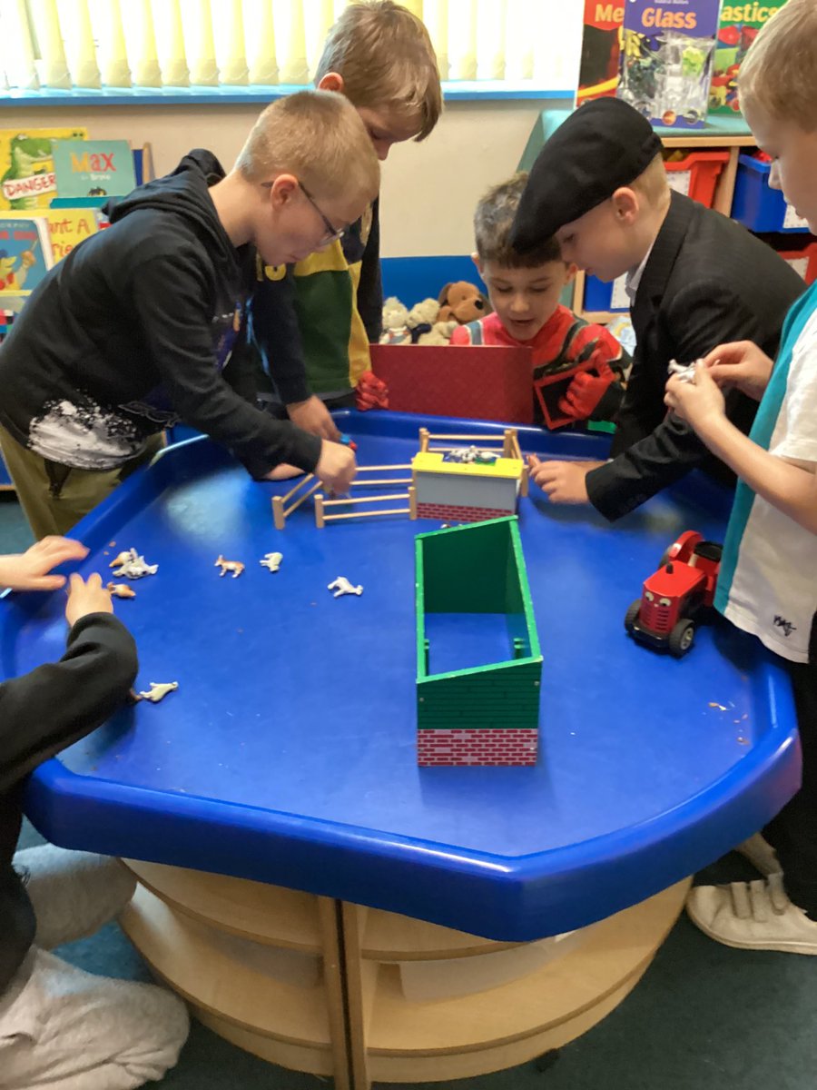 JBPS_Notts's tweet photo. Year1 playing farm animals 🐮 #year6takeover https://t.co/ymw5pnDpKA