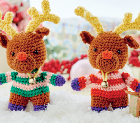 Meet Zip and Flash, two new recruits who are eager to join Santa’s team! Sachiyo Ishii’s sweet little reindeer would be delightful gifts or decorations 🦌🦌
.
Access your pattern at topcrochetpatterns.com
.
#yarnlover #yarn #knitting #crochet #instacrochet