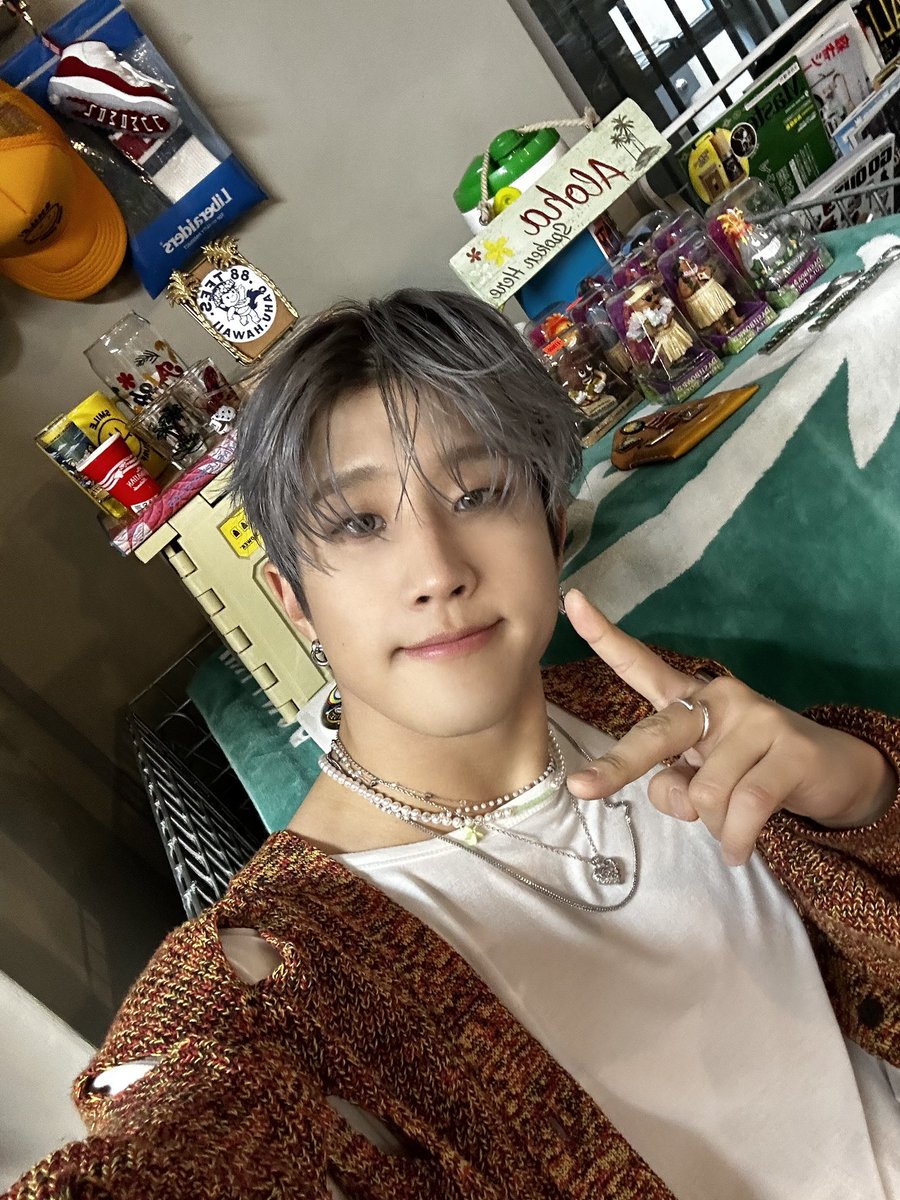 offclASTRO's tweet photo. Wave in my heart 드디어 세상에 나왔도다^^ 많이많이 들어주세요💙 https://t.co/zMYBGtrTwG