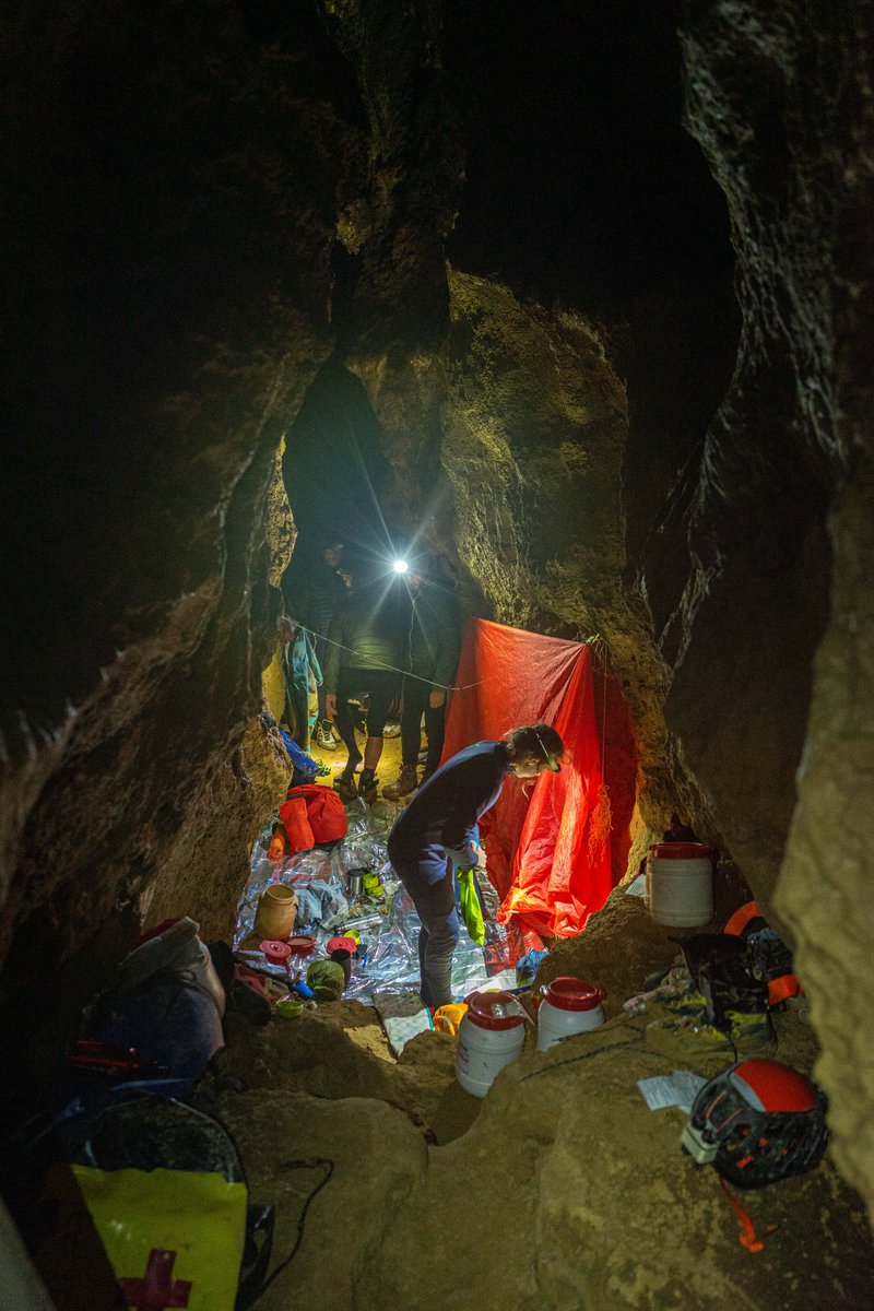 Prefet73's tweet photo. Tous les acteurs du secours en milieu souterrain en #Savoie ont participé à cet exercice :
- le SSF
- le SDIS
- le SAMU
- les CRS Secours montagne
- le PGHM
- l’ADRASEC
- les équipes du service de défense et de protection civile https://t.co/YYp6WuzsOF