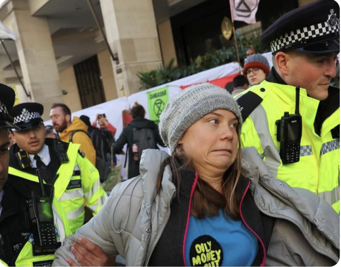 Me seeing Ferguson persist with Burrows at left back.