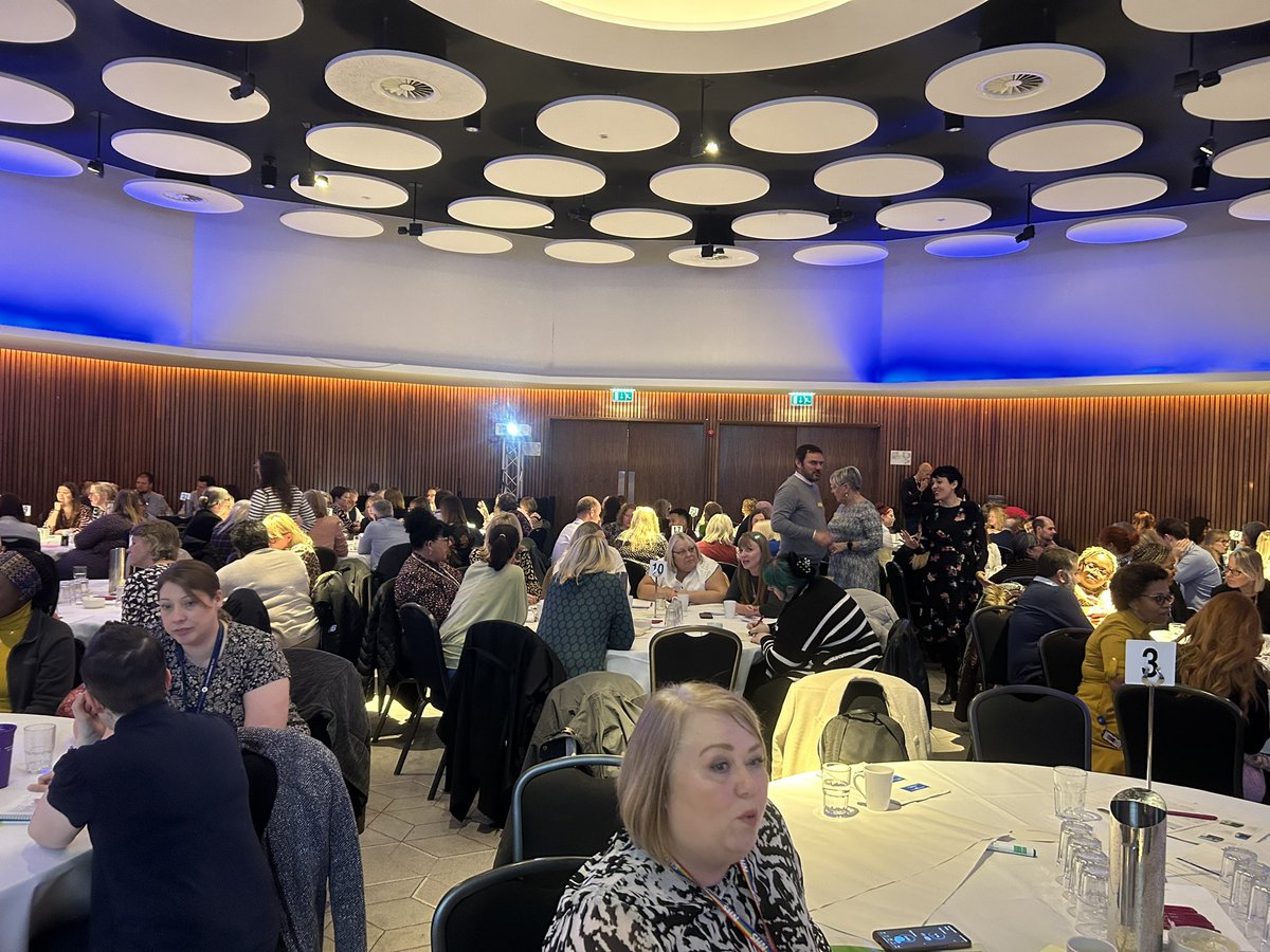 Fabulous to join <a href="/NewcastleHosps/">Newcastle Hospitals</a> leadership event today. “Leading with people at our heart” ❤️. Learning &amp; reflecting together about the ongoing improvements we want to make for our patients &amp; each other 🙏🏼