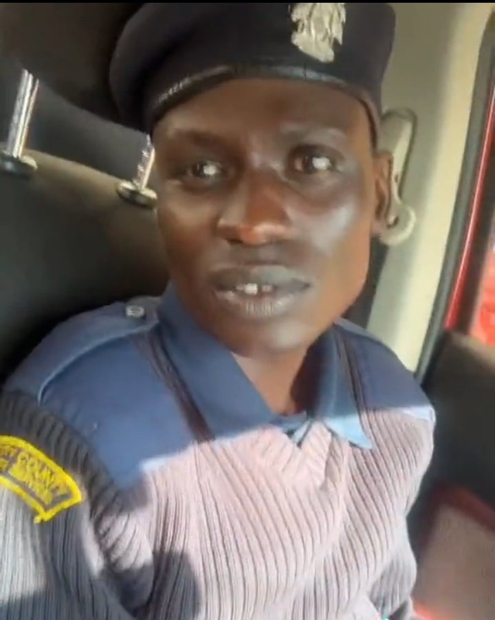 Ukiwa kwa Mat hujakula tangu asubuhi alafu msee ako next afungue packet ya Biscuit