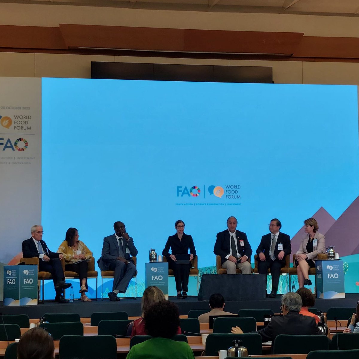 FAOAIMS's tweet image. Experiences and insights on facilitating access to science, 📚research&amp;amp;innovation💻in LMICs and SIDS to strengthen capabilities in climate change adaptation, mitigation, resilience&amp;amp;response.
➡️Now at #SIF2023 @FAOInnovation #SSTC #AGORA #AGRIS
📷©FAO