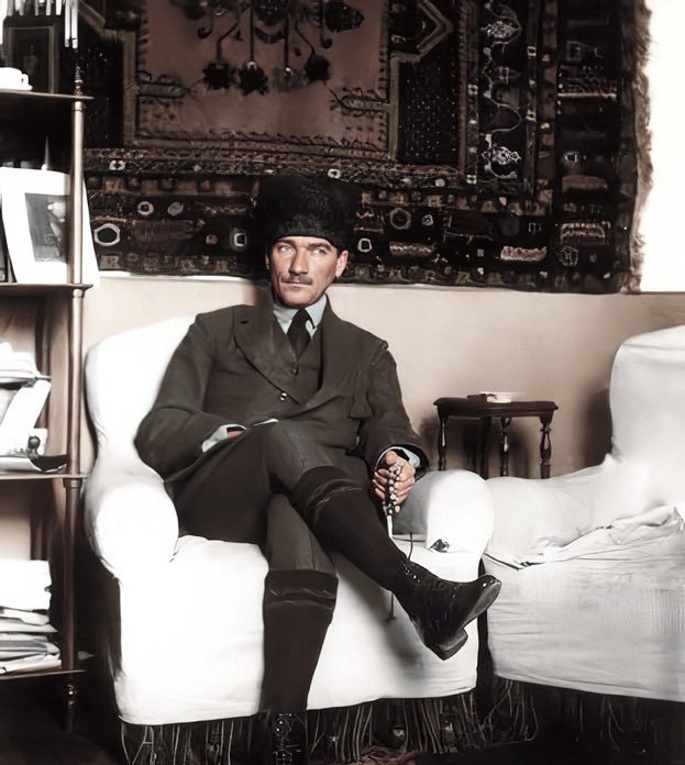 _umbertoeco__'s tweet photo. Arap masallarına inandığınız kadar Mustafa Kemal Atatürk'e inansaydınız, şimdiye kadar düşlediğiniz cenneti burada yaşayacaktınız... https://t.co/vGmPxWrPZ9