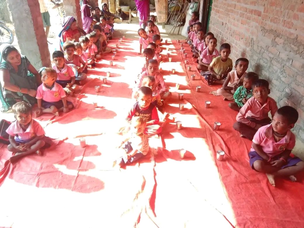 SadbhawnaBasti's tweet image. Sadbhawna Gramin Vikas Sansthan support to poor and marginalized family Malnourished children and provide them Pre-School education and healthy diet.
@CMOfficeUP 
@animeshtweets2 
#HumanityFirst 
#PMOIndia