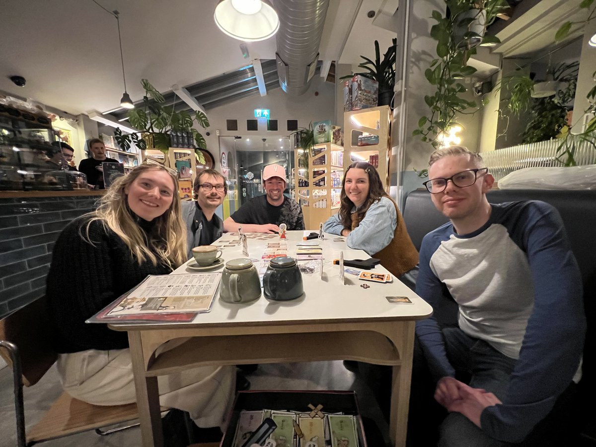 Rainbow Owls tweet media