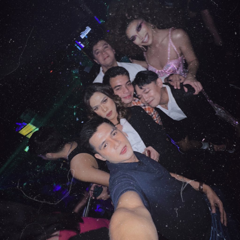 Fresh Republic 🤘🏻
<a href="/LoisaMorota/">Loisa Morota</a> <a href="/jss_blz/">Jess</a> <a href="/jerichopittalis/">Jericho</a> <a href="/minortiz/">Minty “fantasy” Fresh</a> <a href="/KertzRabadon/">Kertz</a>