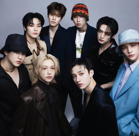 AboutMusicYT's tweet photo. Stray Kids is the best selling 4th generation kpop group in South Korea, selling over 17 MILLION albums (via Circle Chart). https://t.co/UFrN0S3rmZ