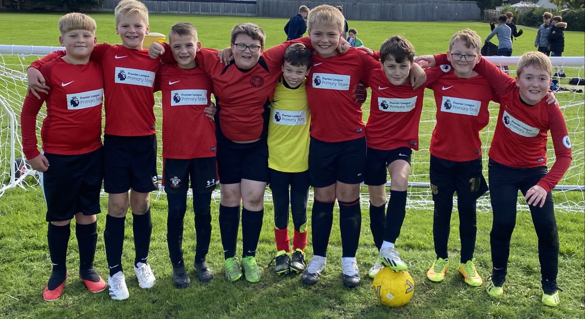 Team #wlpswestbury 🩷 Top of the table Westbury Area Primary Football Tournament @MatraversSchool qualifying for West Wiltshire Football finals @Kingdownschool Our team showing #sportsmanship #proud #Respect #ThrivingTogether #InspireAspireAchieve @PalladianTrust @westburyutd