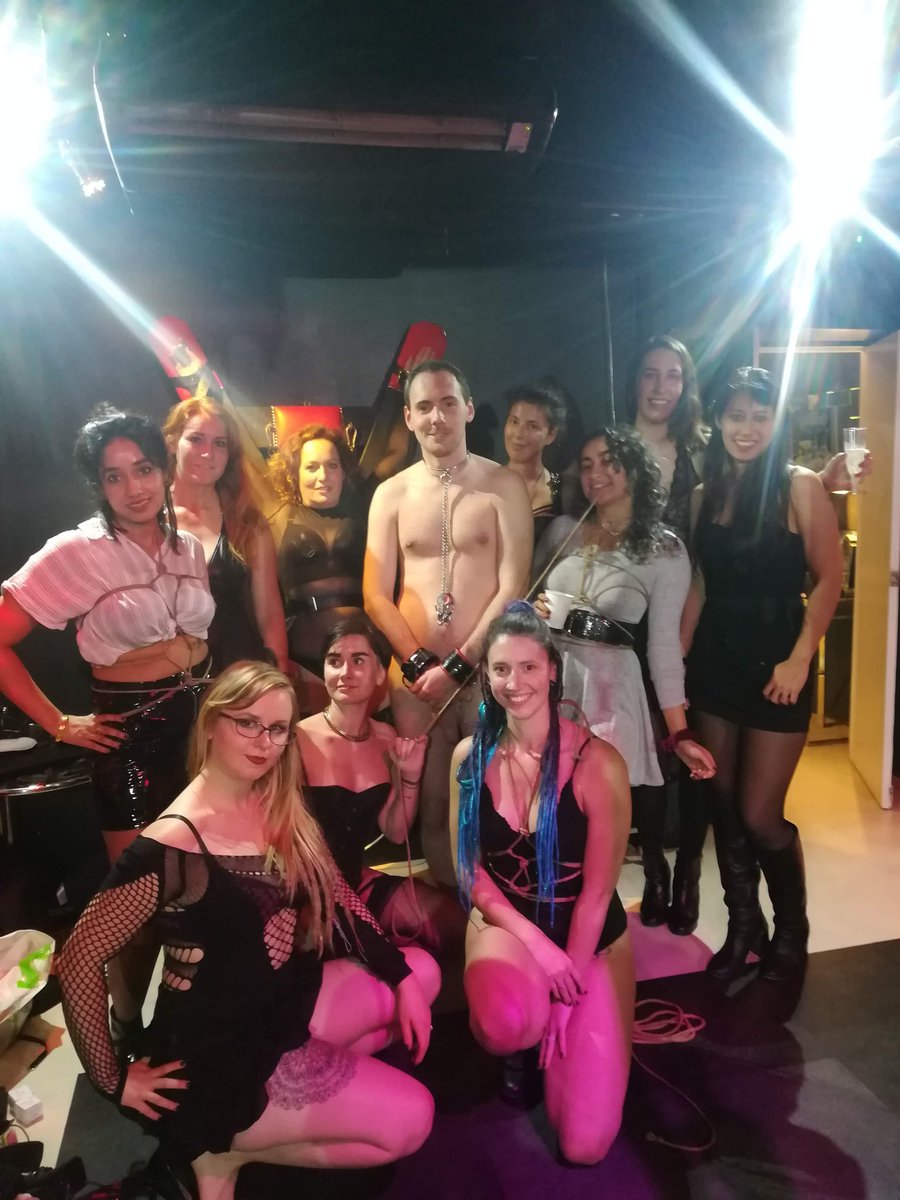 GoddessAnaUK's tweet photo. Still poorly AF. So throwback Thursday I think. Here is my gorgeous domme babies back when I used to run my 'Miss to Mistress' courses. I miss those days!!!
#lifestyledomme #dommeteacher
#misstomistress https://t.co/6ClOz4FKvi