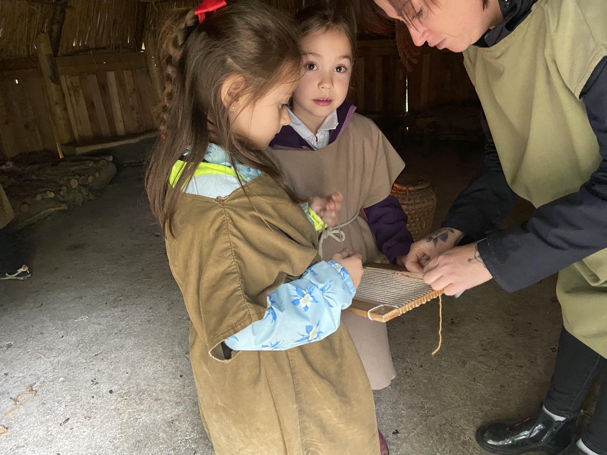 BaconGarthCott's tweet photo. Year 2 pupils had a fabulous time at Murton Park learning more about prehistoric Britain. https://t.co/Cr9WcnQkU2